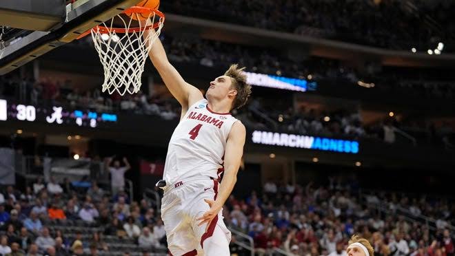 Four-star big man reclassifies, commits to Alabama basketball for 2025-26 season