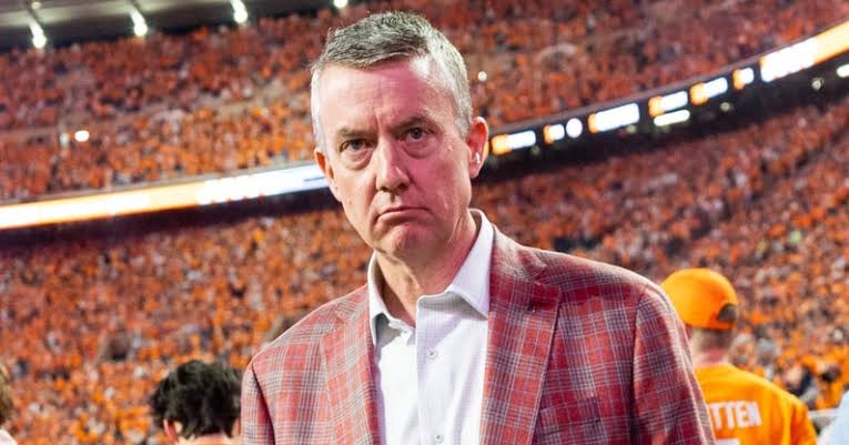 Alabama AD makes stance on cutting sports for Crimson Tide clea