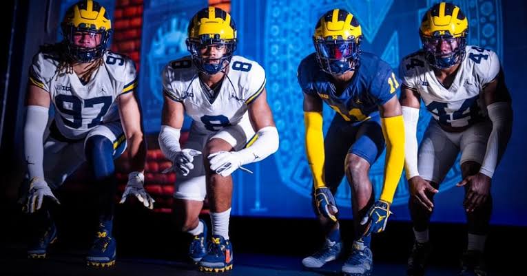 2026 four-star edge rusher Julian Walker commits to Michigan Football