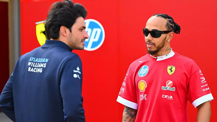 Carlos Sainz makes new reveal over Mercedes Lewis Hamilton replacement talks